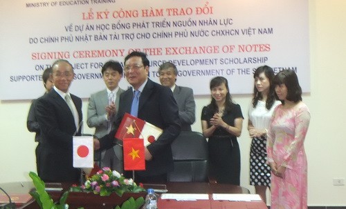 Nhật Bản tiếp tục viện trợ cho Việt Nam phát triển nguồn nhân lực - ảnh 1